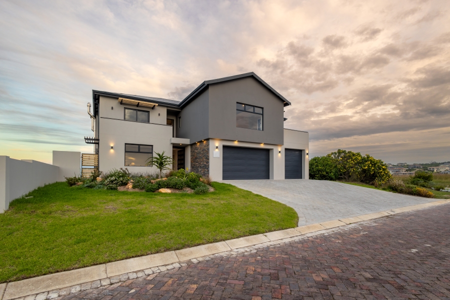 5 Bedroom Property for Sale in Robberg Ridge Western Cape